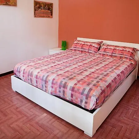Sleeps 8 Air Con Wifi