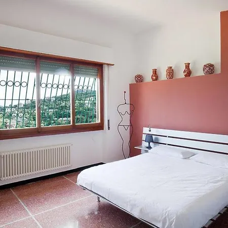 Sleeps 8 Air Con Wifi * 圣米歇尔迪帕加纳